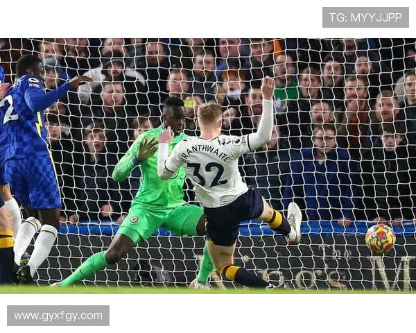 罗杰斯金梅开二度谢什科多次错失良机球队未能全取三分