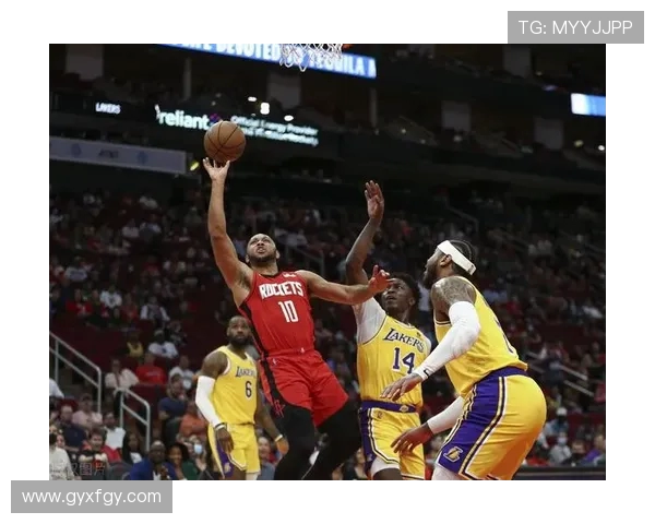 火箭客场战胜湖人威少28投17中狂砍41分8篮板5助攻引爆全场